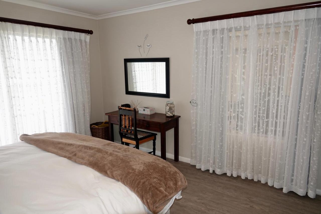 House 10-On-Sea Villa Hermanus Bagian luar foto