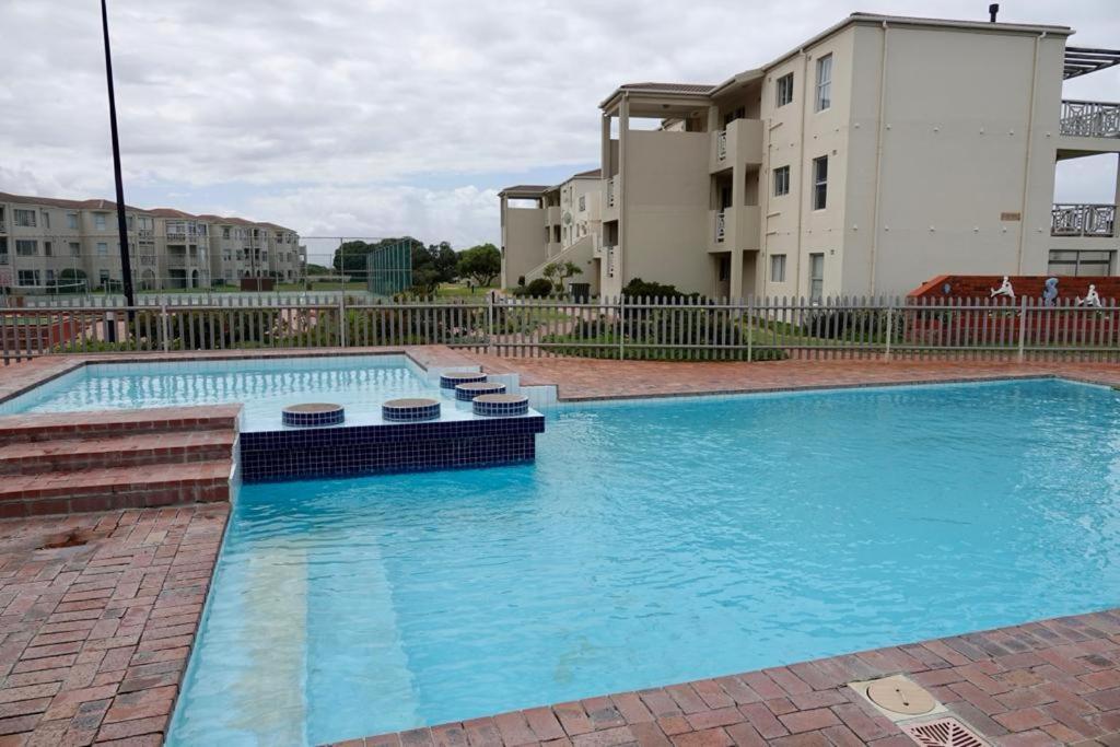 House 10-On-Sea Villa Hermanus Bagian luar foto