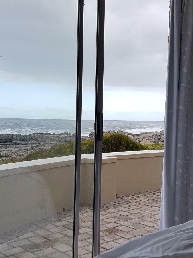 House 10-On-Sea Villa Hermanus Bagian luar foto